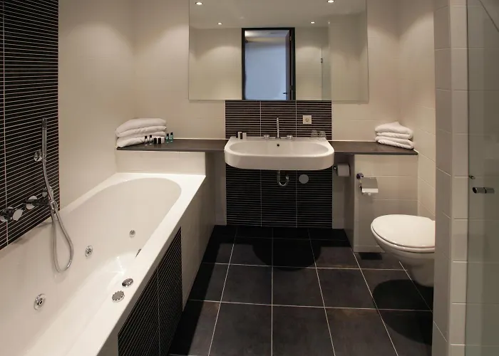 Der Valk Rotterdam 호텔 4*